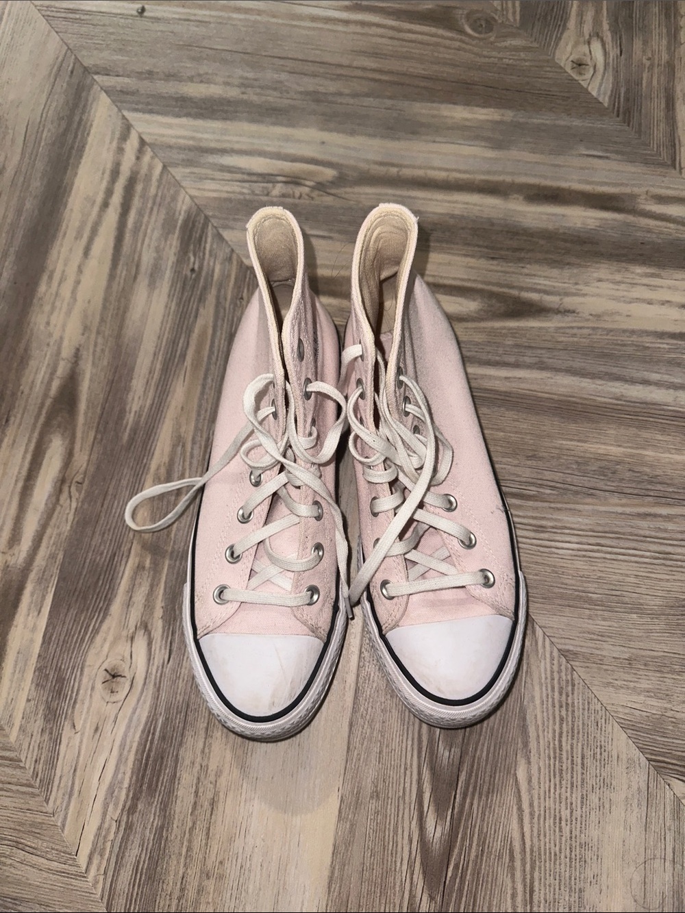 Pink platform converse